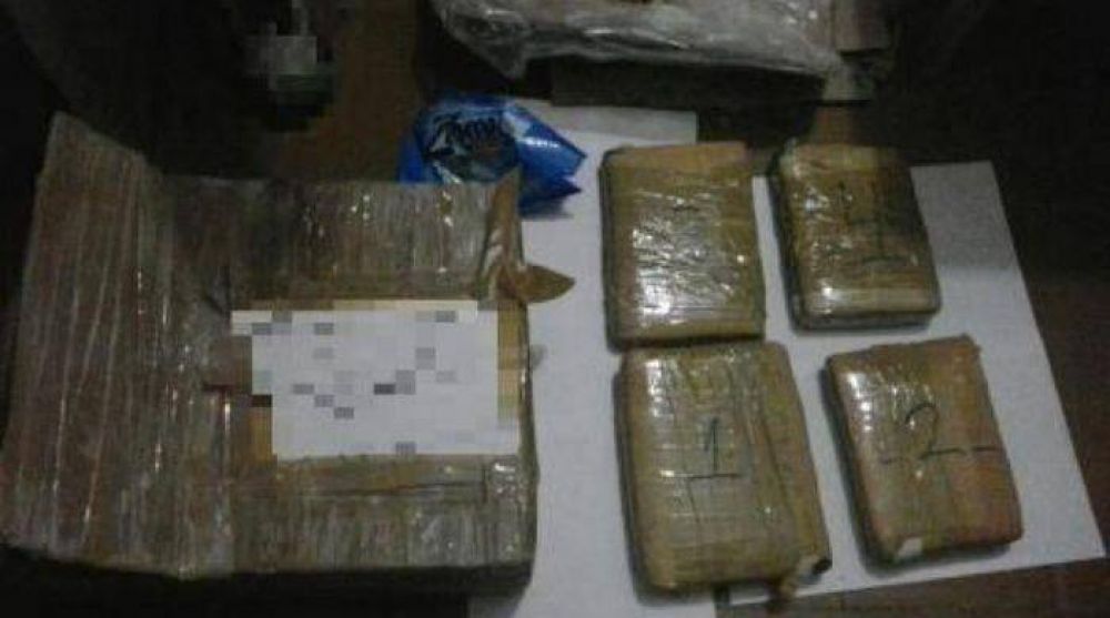 Enviaban tres kilos y medio de marihuana en una encomienda