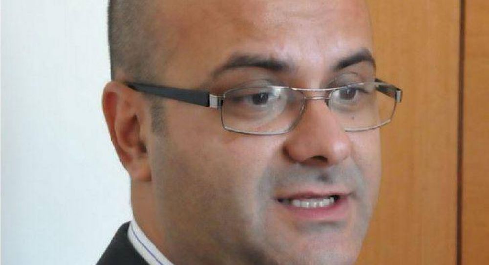 Oteo responde a Ayala: �Solicitamos a la intendenta que sea ecu�nime�