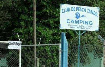 Tras cuatro a�os de conflicto, el Municipio clausur� el Club de Pesca