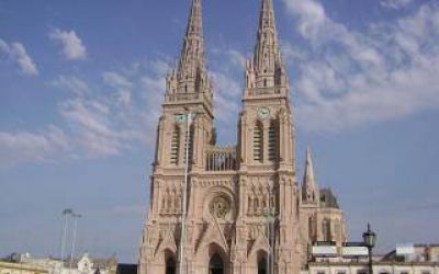 B�squeda del Tunante II: Misa en Luj�n por la aparici�n de los cuatro argentinos
