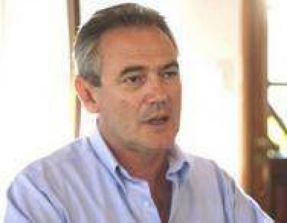 Benedetti tras la elecci�n: llam� a todos los sectores