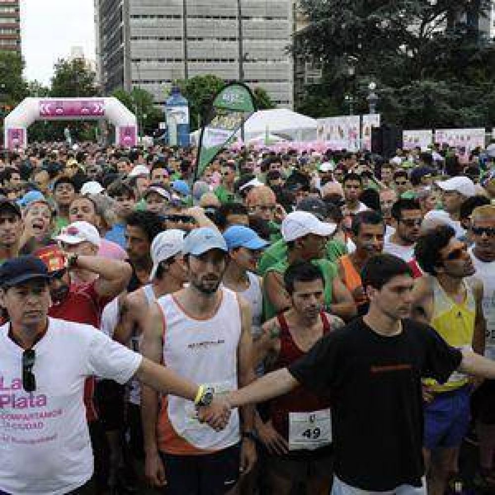 Miles de platenses en la maratn Corriendo Avanzamos