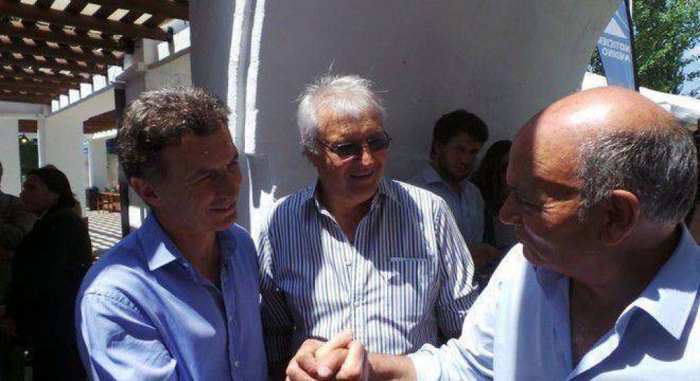 Macri sali� al interior a ganarle el voto del campo a Massa y Scioli