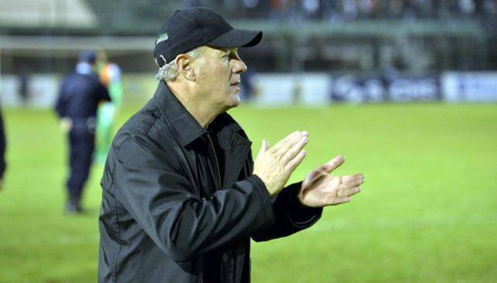 La despedida de Carlos Ramacciotti de Sportivo Belgrano
