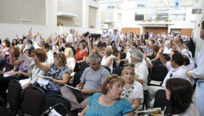 La UEPC discute el bono de fin de a�o