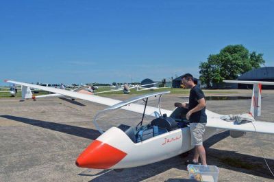 Comenz� el Regional de Vuelo a Vela