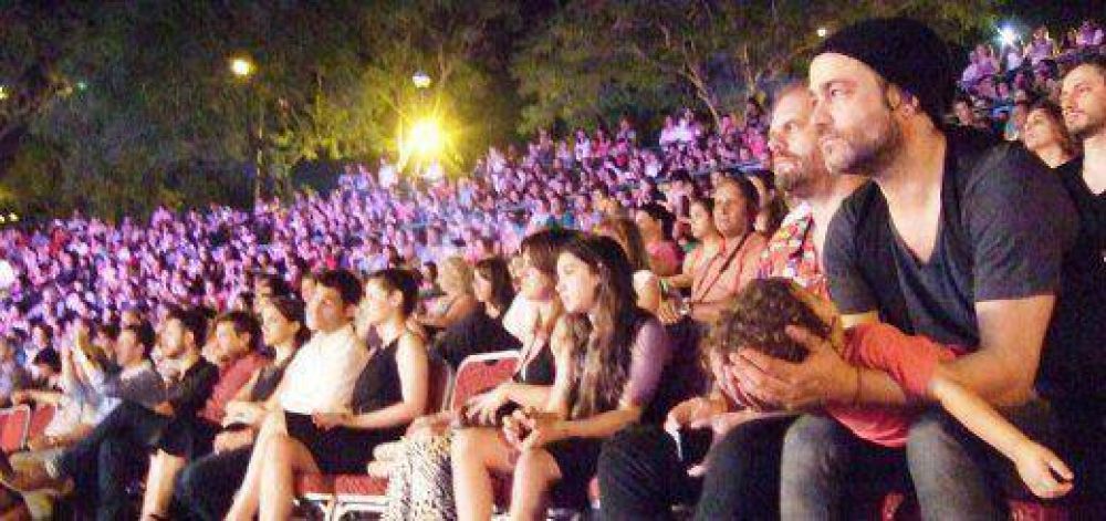 En el cierre, Closs dijo que el Festival de Cine vino para quedarse y ya piensan en 2015