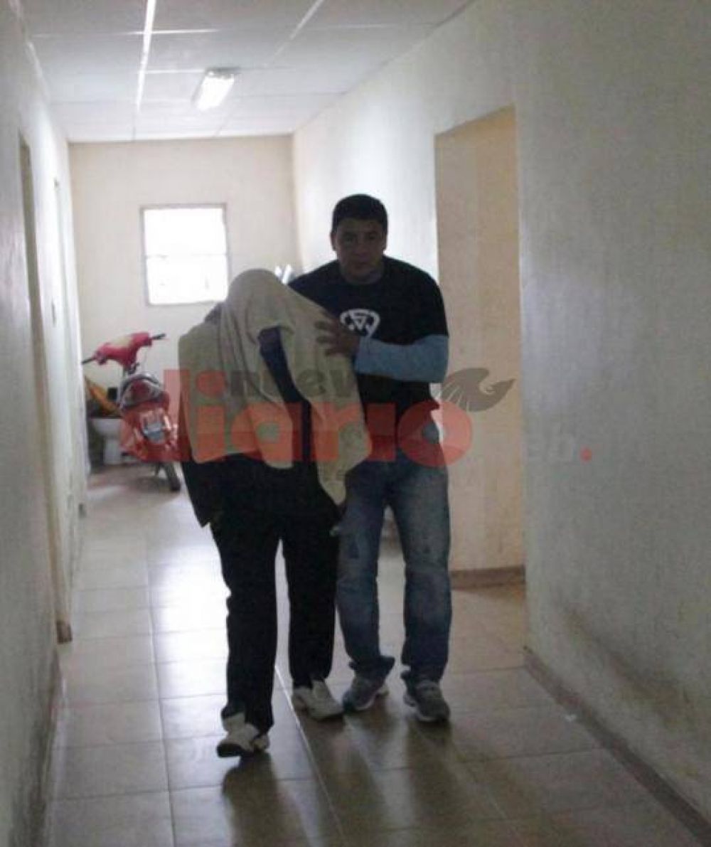 Ahorc� con un palo y golpe� a su concubina y a su hijo de 9 a�os
