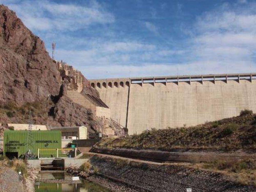 Tras las postergaciones anunciaron la construcci�n del tendido de alta tensi�n Nihuil IV-San Rafael