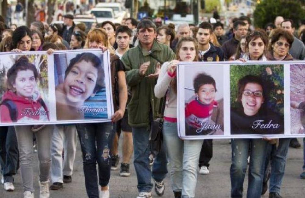 Cooperativa Obrera : Dos a�os y el mismo pedido de justicia