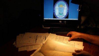 La UNT pondr� los archivos de la dictadura a disposici�n de la justicia