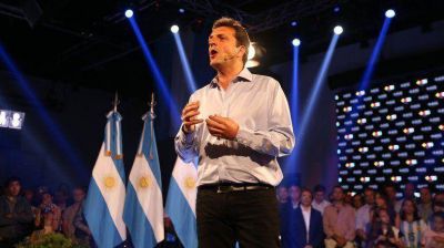 Massa a un a�o de las elecciones: 