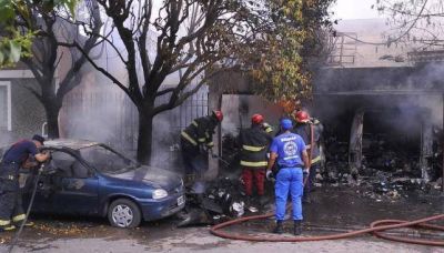 Un cortocircuito, un incendio mortal y la bronca de los vecinos
