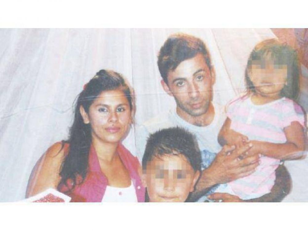 Una mujer escuch� tiros, se asom� a ver y recibi� un disparo en la frente