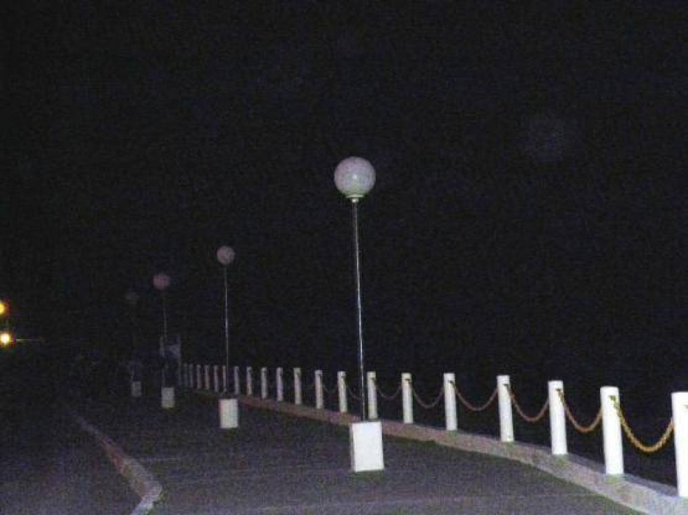 Contin�an los trabajos de ampliaci�n en la costanera de Puerto Deseado