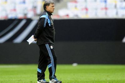 Gerardo Tata Martino, sobre Carlos Tevez: 