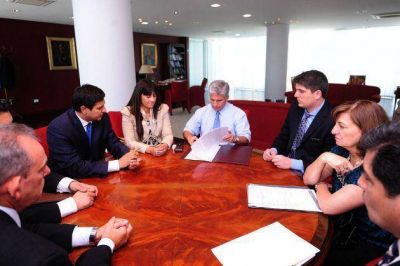 Poggi llam� a licitaci�n para la construcci�n de 200 viviendas en La Punta
