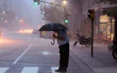 Rige alerta meteorol�gico por fuertes tormentas y r�fagas de viento