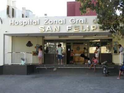 La mujer apu�alada en un violento asalto se recupera en el hospital local: hab�a sufrido graves heridas