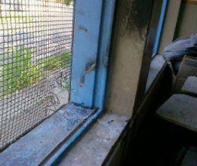Incendio en una escuela en horario de clases  