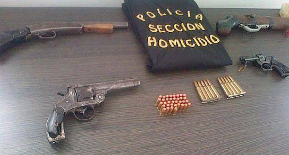 Allanamientos y detenido por el crimen del Centenario