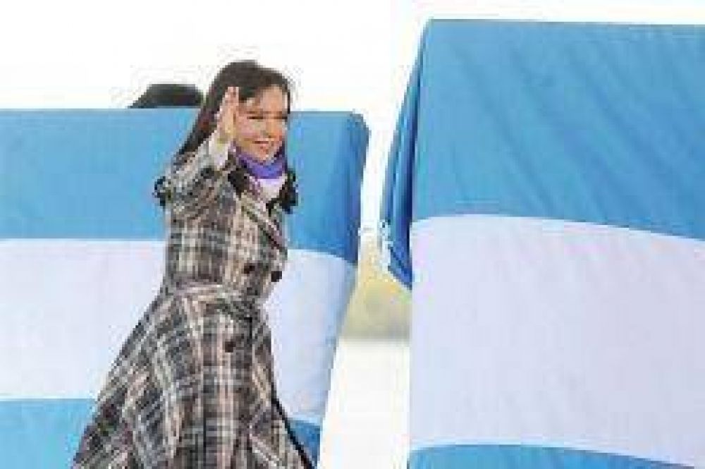 A siete a�os de su elecci�n, la Presidenta mantiene una aprobaci�n del 40%