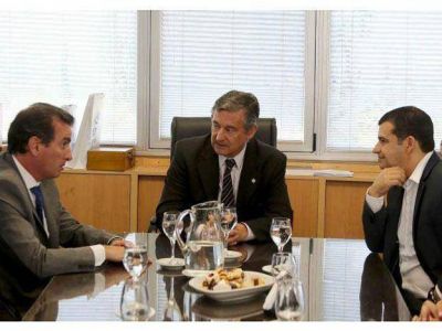 Galuccio se mostr� con P�rez, tras el acuerdo por la ley de hidrocarburos