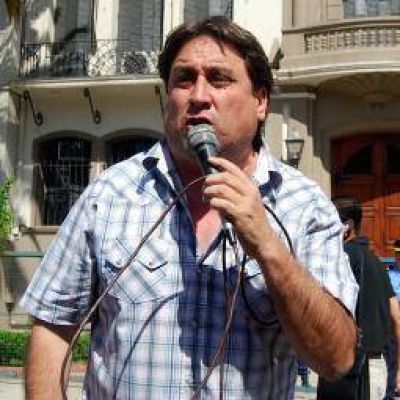 Los gremios ahora quieren un bono navide�o de $2.000