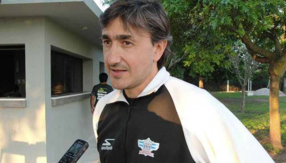 Nahuel Mart�nez es el nuevo DT de Sportivo Belgrano