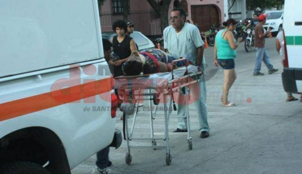 Casi le cortan la oreja con un machete en un asalto