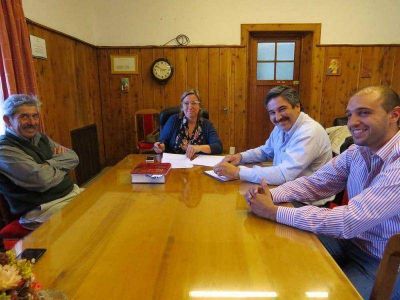 Gobierno comunal firm� convenio con Registro de Trabajadores y Empleadores Agrarios