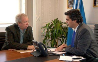 Peralta se reuni� con Capitanich por temas de la agenda bilateral