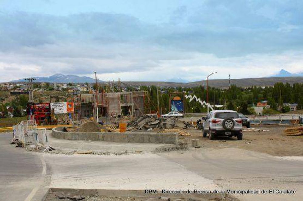 Contin�an los trabajos sobre la rotonda de acceso a El Calafate