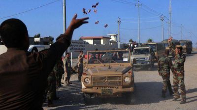Rebeldes sirios llegan a Kobane para apoyar la resistencia kurda contra el ISIS