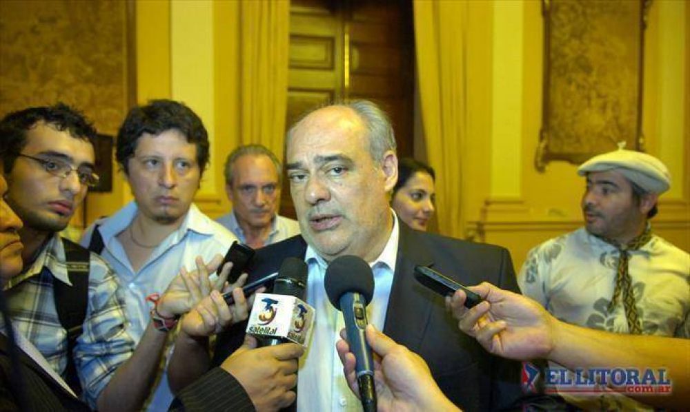 Colombi enviar� el Presupuesto 2015 en noviembre y convocar� a extraordinarias