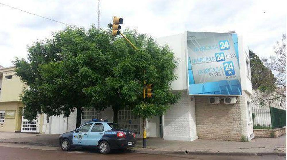 Ahora pretenden imputar a uno de los directores de La Br�jula 24 por no revelar sus fuentes period�sticas