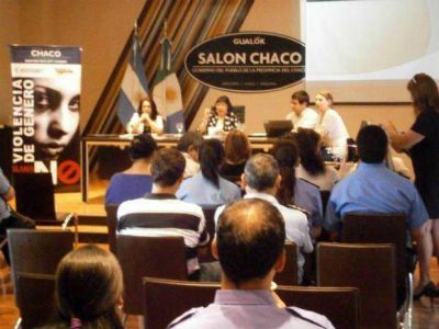 Se realiz� la charla sobre adicciones y violencia en S�enz Pe�a