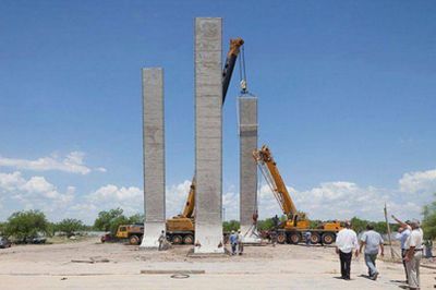 Monumento de la Constituci�n: las ofertas superan en 10 millones lo presupuestado