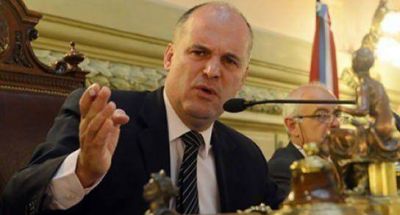 Dura respuesta de Henn a Reutemann