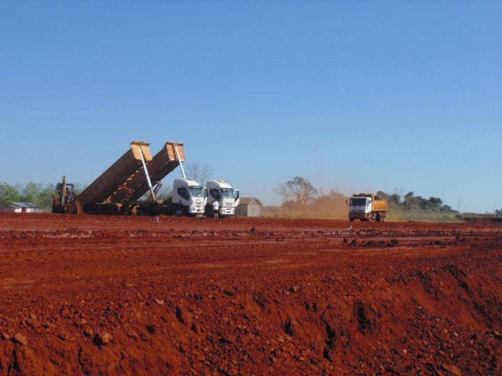 La aeropista de El Soberbio est� cada d�a m�s avanzada