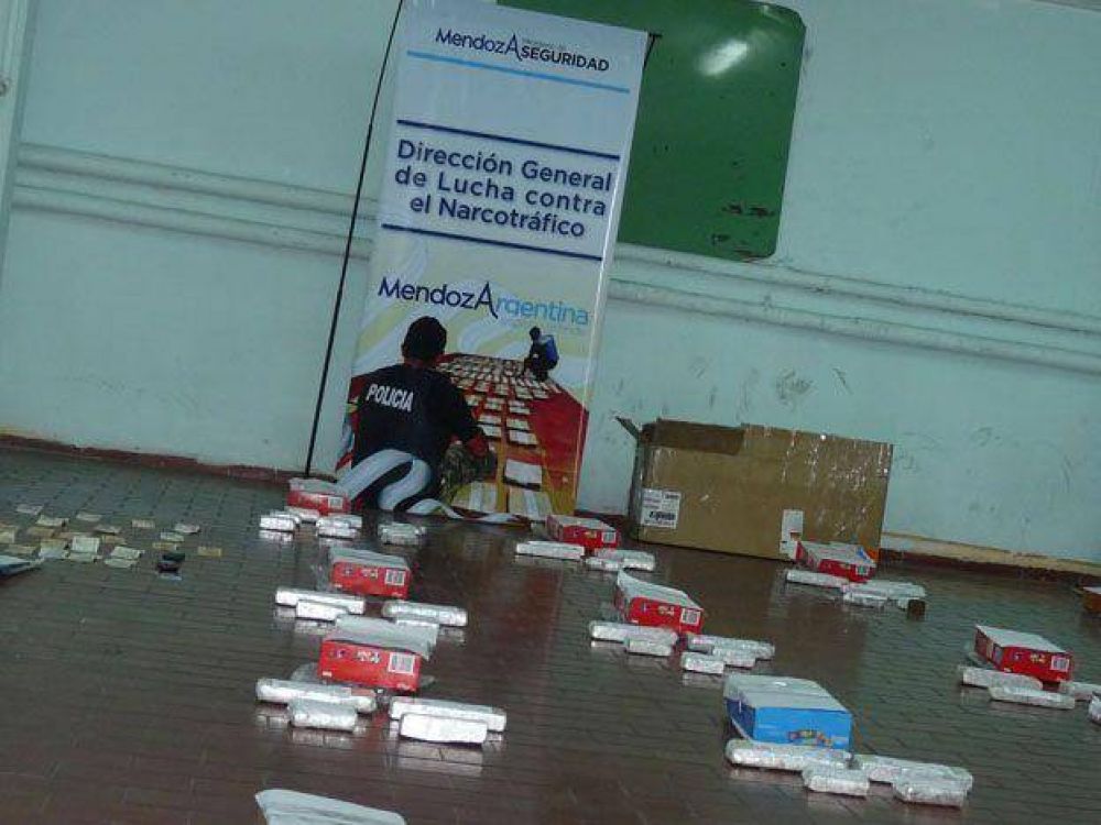 Secuestraron 50 kilos de marihuana y detuvieron a una banda de narcos que operaba en Mendoza