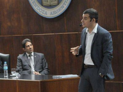 Galuccio vaticin� grandes inversiones para Mendoza