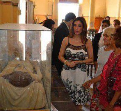 La Gobernadora visit� la Capilla de Nuestro Se�or Hallado y el Puesto Sanitario