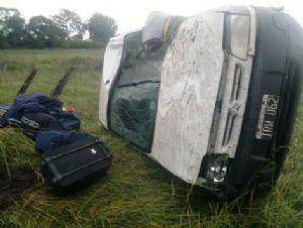 Volc� una camioneta en la Ruta N� 5