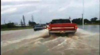 La Ruta N� 5 est� cortada con agua en dos tramos