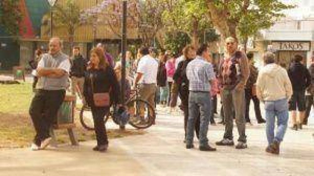 Las unidades m�viles de documentaci�n atender�n hasta hoy
