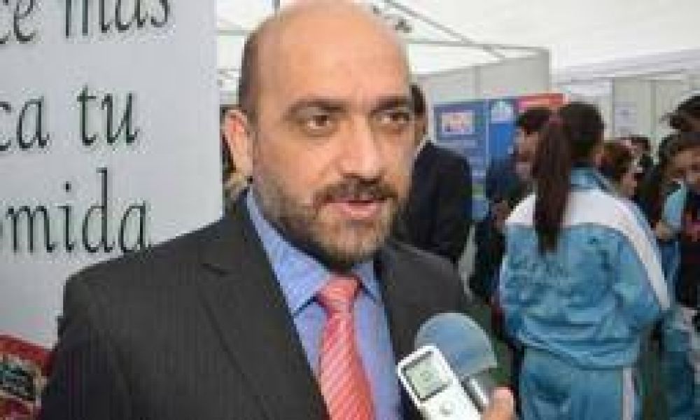 Tineo pidi� un debate entre los candidatos a gobernador