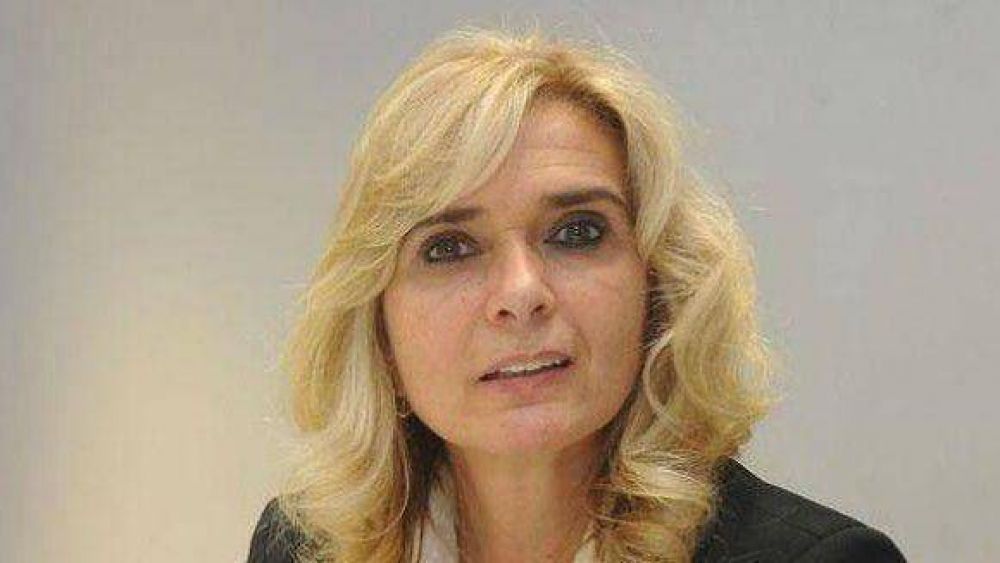 La senadora Silvia Elias de Perez pide se aclare informaci�n erronea