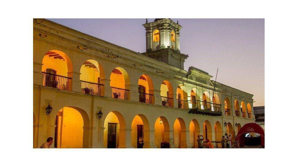 El Cabildo se pint� de naranja para prevenir el ACV
