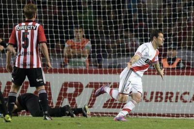Copa Sudamericana: River se lo dio vuelta a Estudiantes y se llev� un triunfo de La Plata